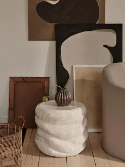 Earthernware Tisch