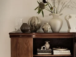 Ellen Vase